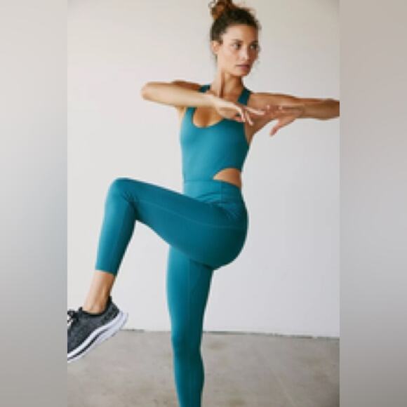 Free people Back it Up Onesie Dark Green Medium NWT - Picture 7 of 16